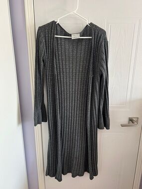 Open-Front Long Ribbed Cardigan in Dark Gray - Metallic Knit
